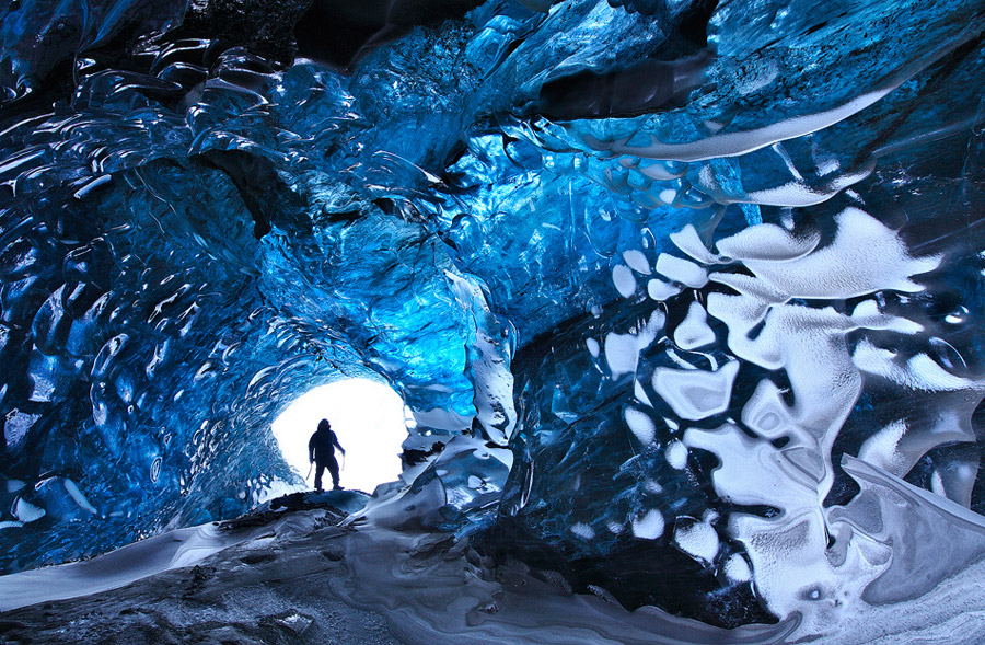 غار یخی در ایسلند، عکس: Orvaratli